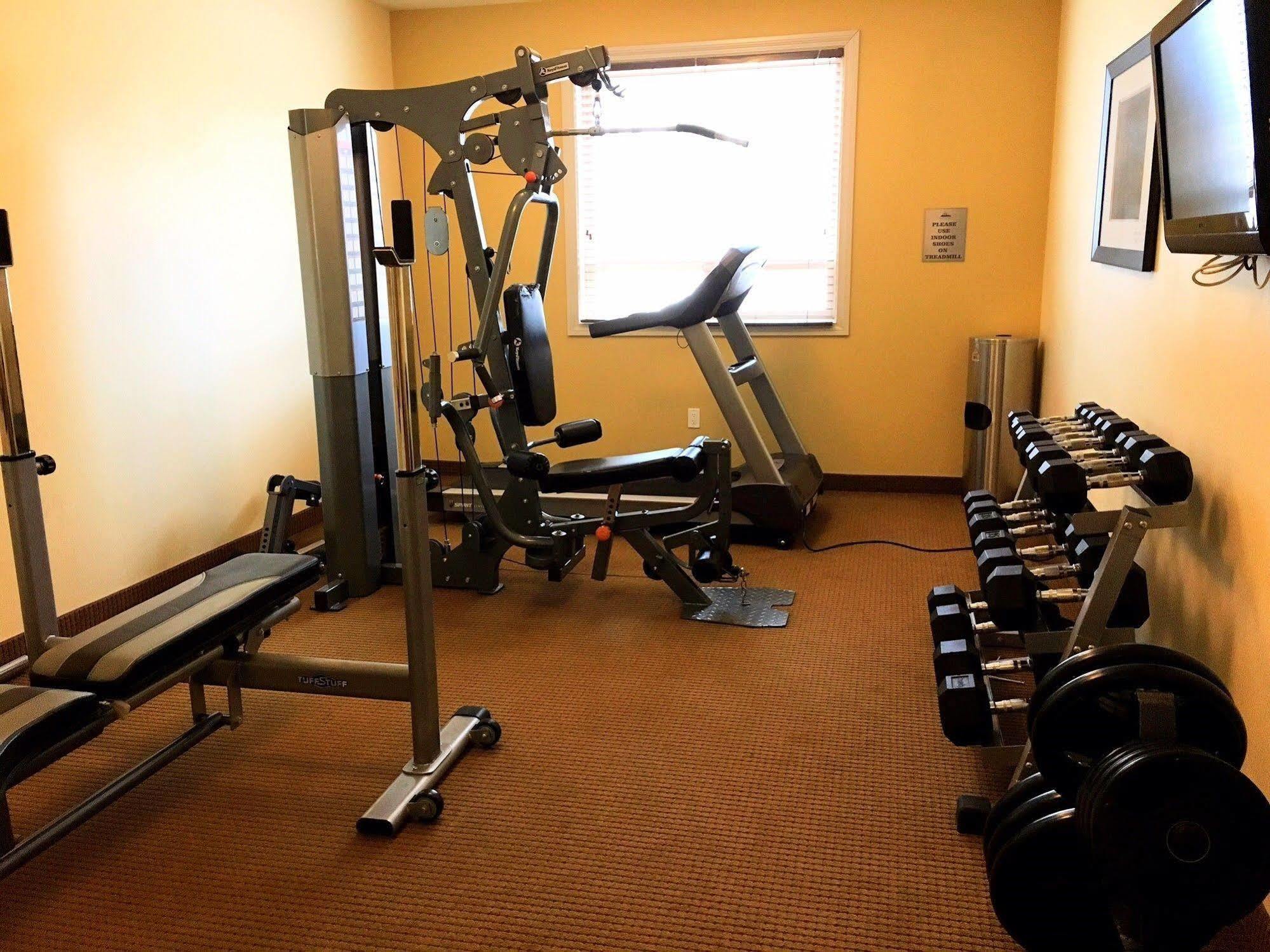 Trend Mountain Hotel & Conference Centre Tumbler Ridge Ngoại thất bức ảnh